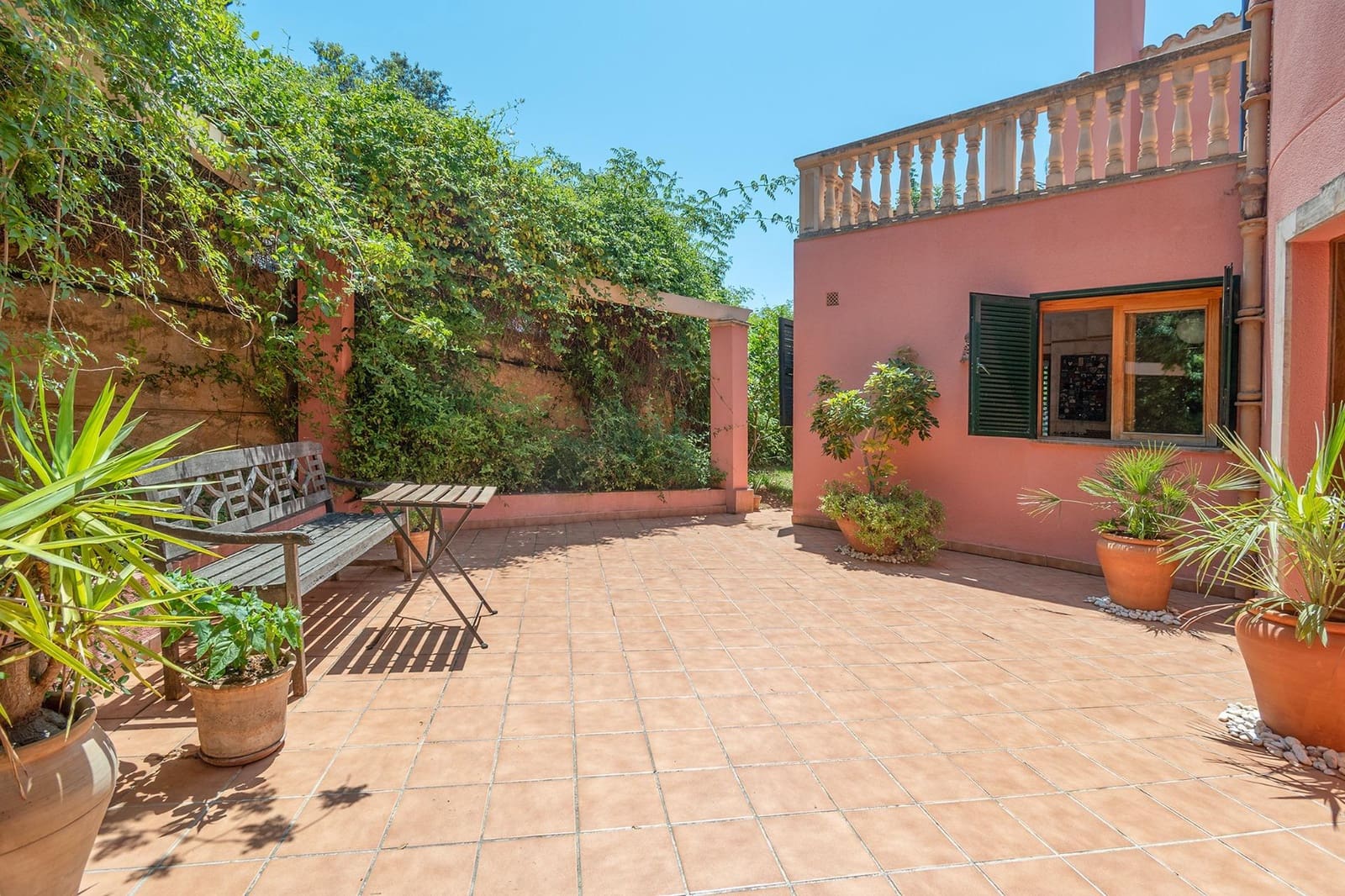 4 bedroom Villa for sale in Bunyola with pool garage - € 1,150,000 (Ref: 9884842)