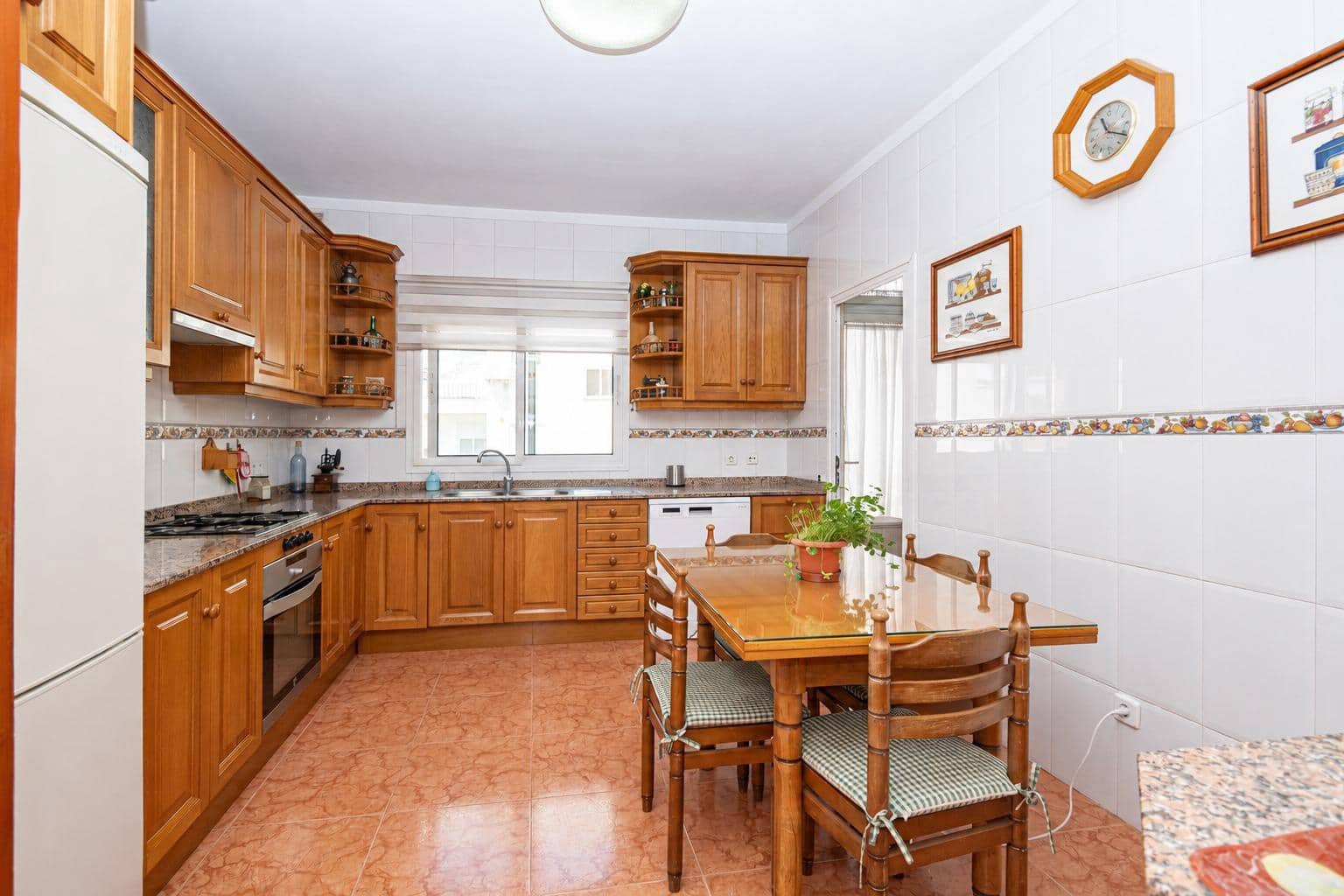 4 makuuhuone Omakotitalo myytävänä paikassa Palma de Mallorca mukana 
autotalli - 795 000 € (Ref: 9898716)