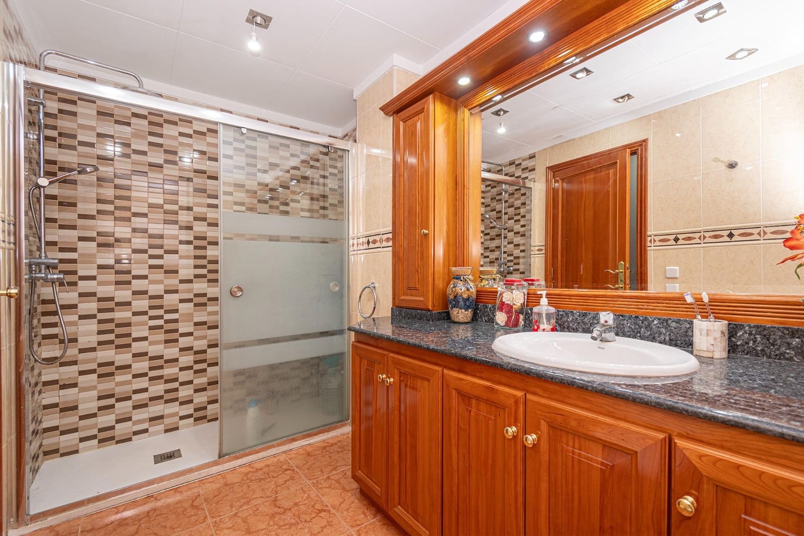 4 makuuhuone Omakotitalo myytävänä paikassa Palma de Mallorca mukana 
autotalli - 795 000 € (Ref: 9898716)