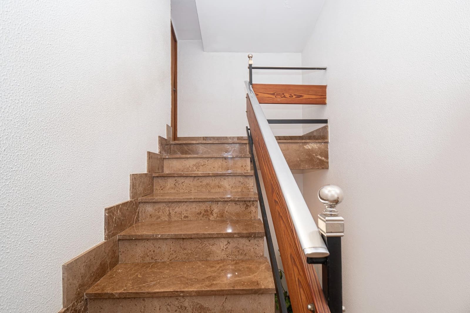 4 bedroom Terraced Villa for sale in Sa Pobla with garage - € 549,000 (Ref: 9915867)