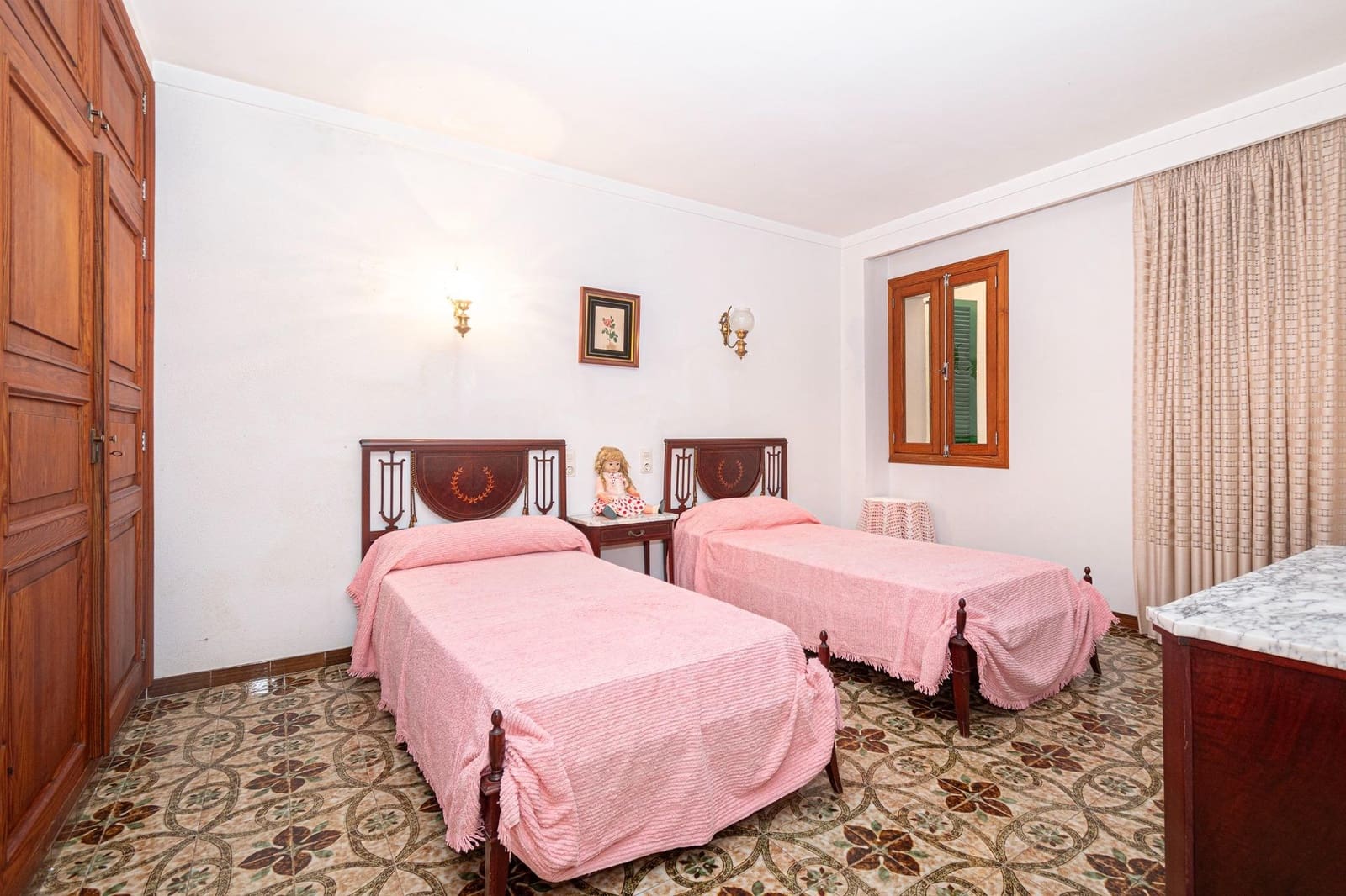 4 bedroom Terraced Villa for sale in Sa Pobla with garage - € 549,000 (Ref: 9915867)