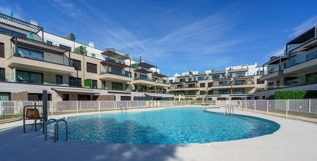 4 soveværelse Lejlighed til salg i Santa Ponsa, Calvià med swimmingpool - € 1.085.000 (Ref: 9934244)