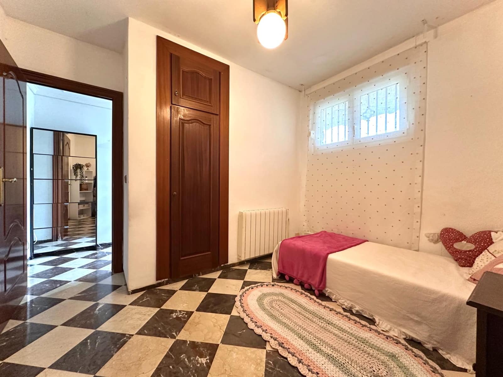 2 bedroom Flat for sale in Cenes de la Vega with pool garage - € 165,000 (Ref: 9723786)