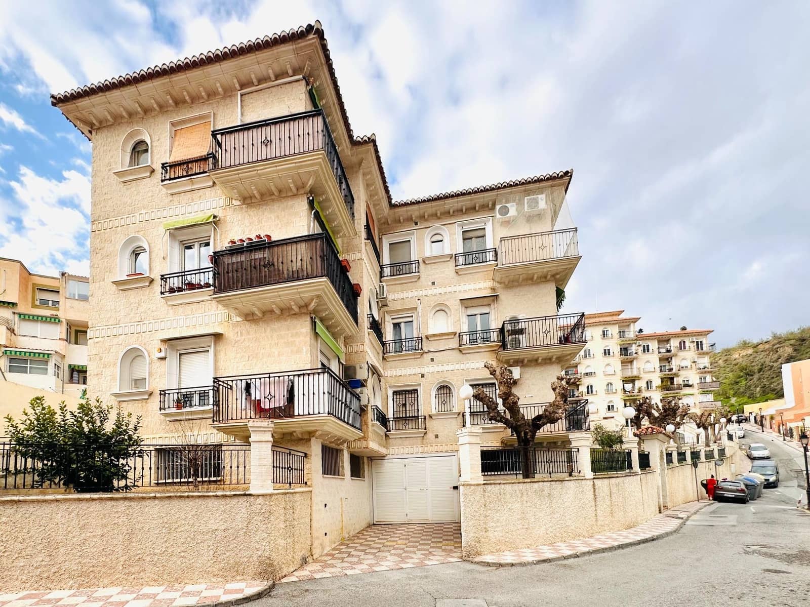 2 bedroom Flat for sale in Cenes de la Vega with pool garage - € 165,000 (Ref: 9723786)