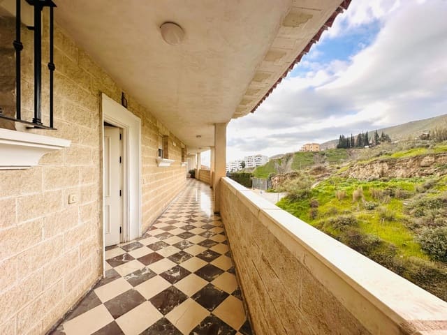 Piso de 2 habitaciones en Cenes de la Vega en venta con piscina garaje - 165.000 € (Ref: 9723786)