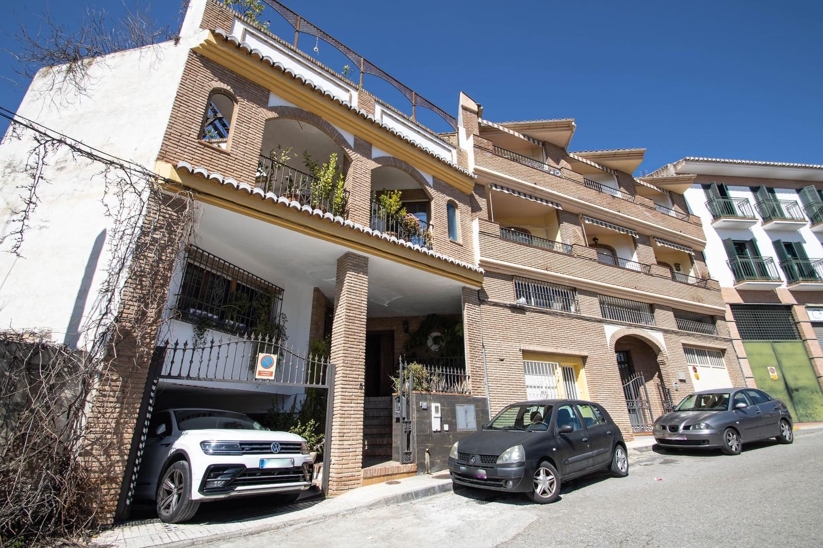5 soveværelse Villa til salg i Peligros med garage - € 497.999 (Ref: 9723787)