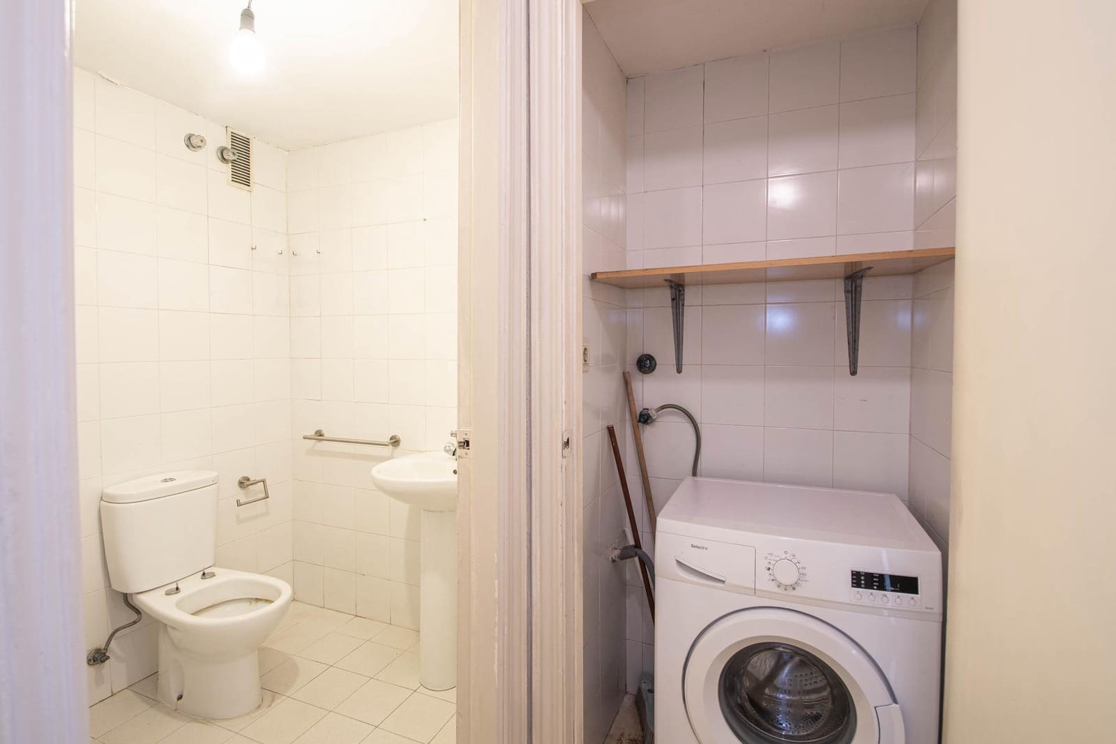 1 bedroom Flat for sale in Granada city with garage - € 125,000 (Ref: 9723789)