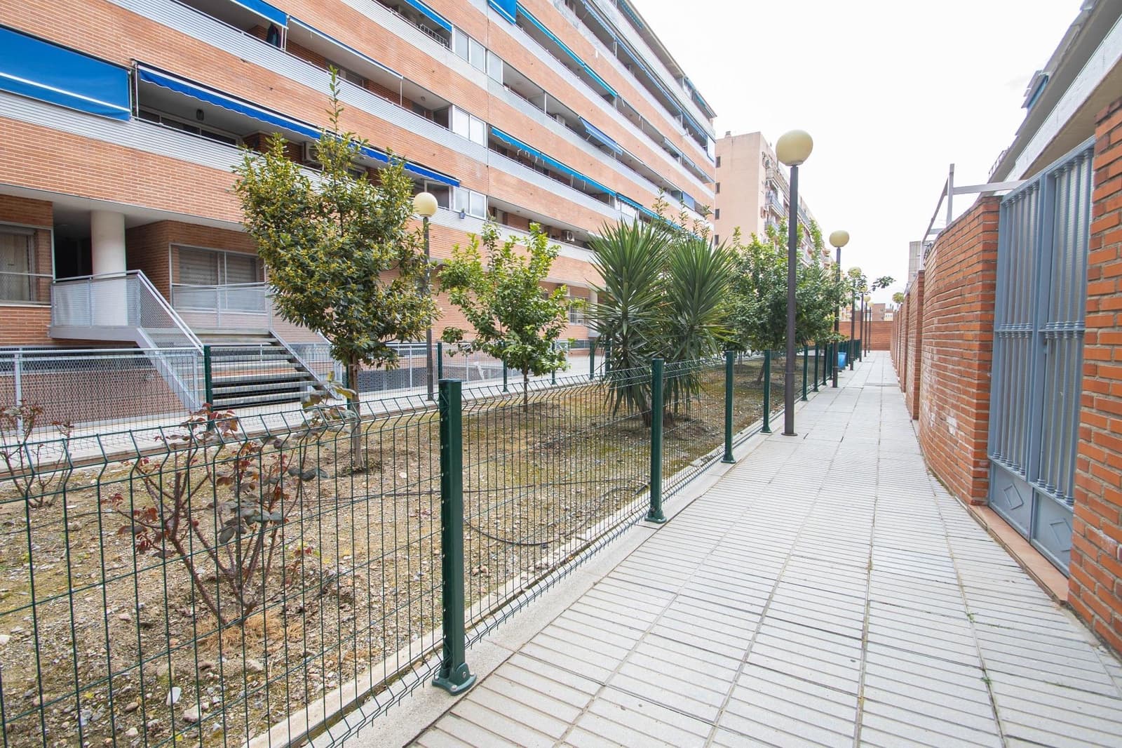 1 bedroom Flat for sale in Granada city with garage - € 125,000 (Ref: 9723789)