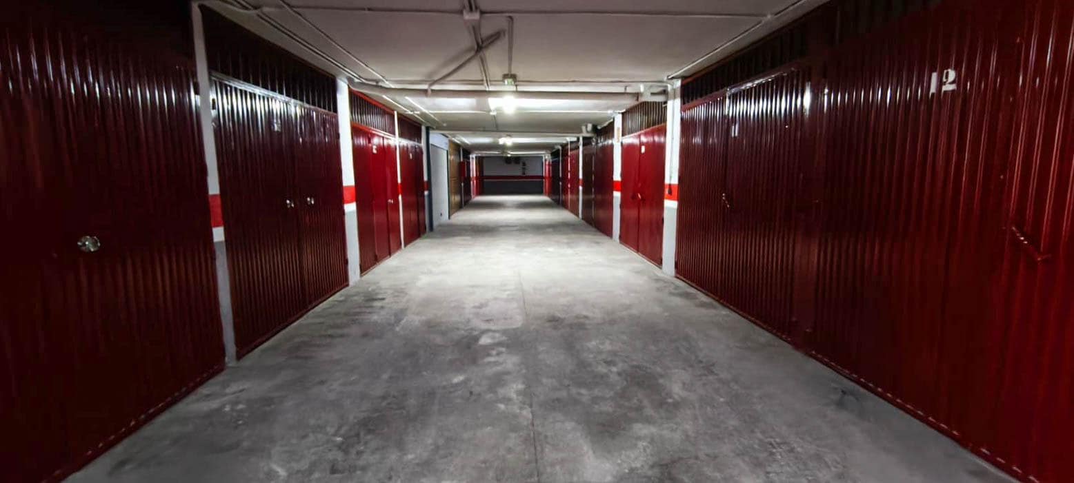 Garage for sale in Granada city - € 19,000 (Ref: 9723790)