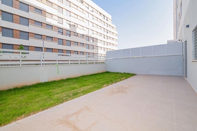 4 soveværelse Lejlighed til salg i Camino de Ronda - Rosaleda, Granada by med swimmingpool garage - € 390.000 (Ref: 9723792)