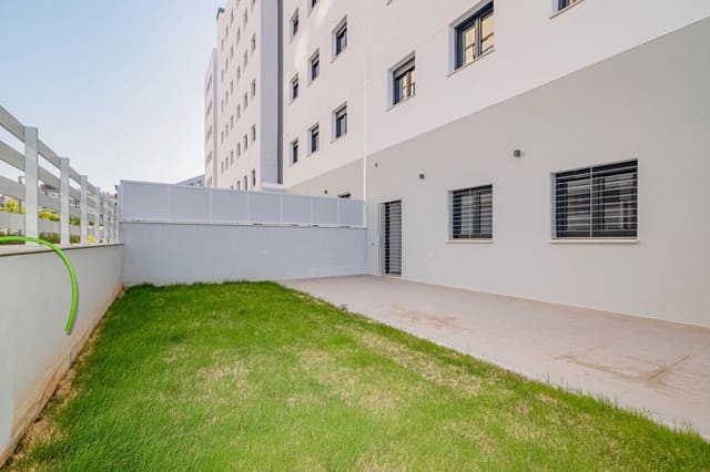 4 soveværelse Lejlighed til salg i Camino de Ronda - Rosaleda, Granada by med swimmingpool garage - € 390.000 (Ref: 9723792)