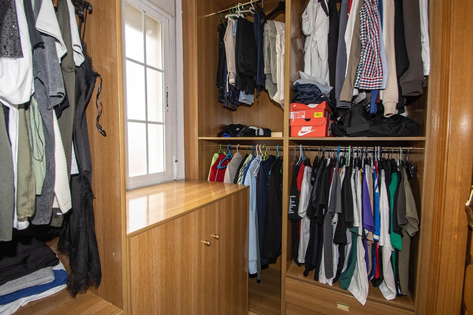 4 bedroom Villa for sale in Peligros with garage - € 299,999 (Ref: 9723793)