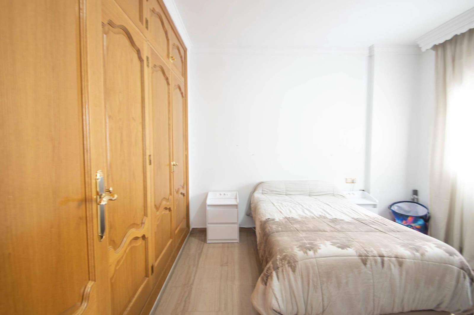 4 bedroom Villa for sale in Peligros with garage - € 299,999 (Ref: 9723793)