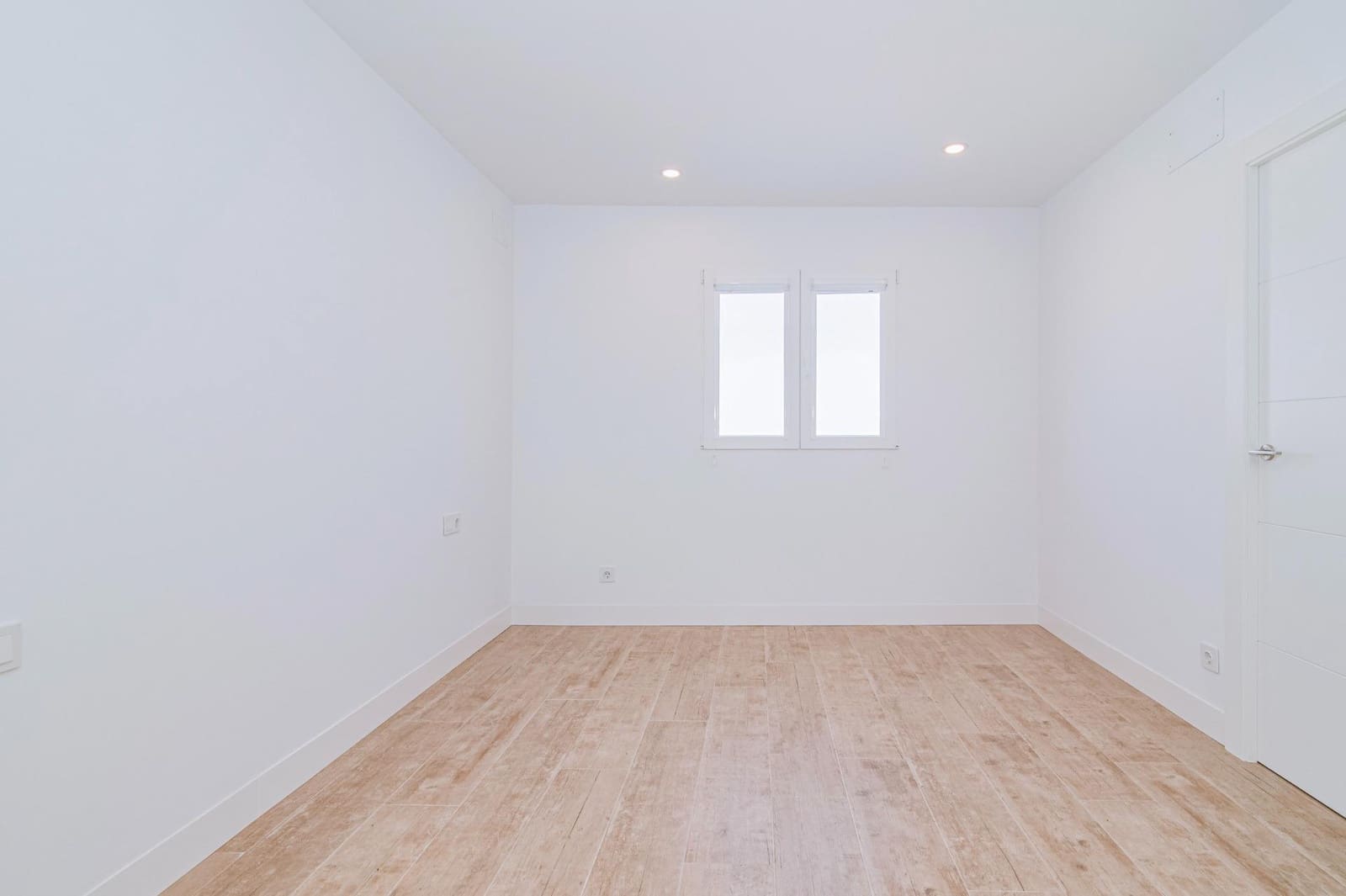 3 bedroom Villa for sale in Cajar with pool garage - € 399,000 (Ref: 9723794)