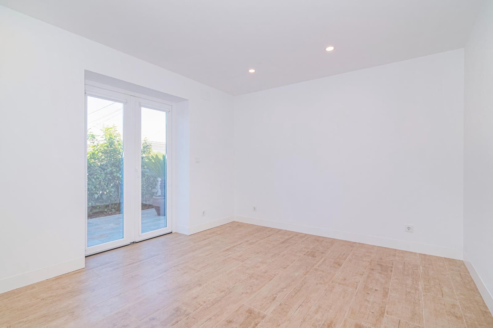 3 bedroom Villa for sale in Cajar with pool garage - € 399,000 (Ref: 9723794)