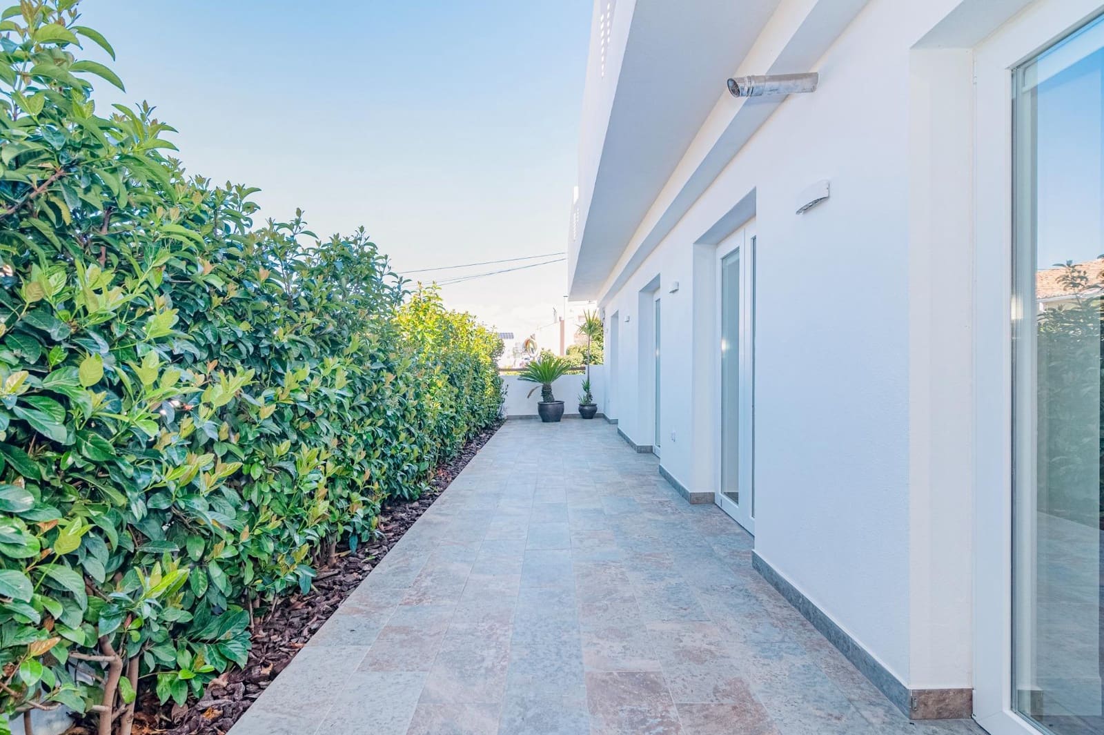 3 bedroom Villa for sale in Cajar with pool garage - € 399,000 (Ref: 9723794)