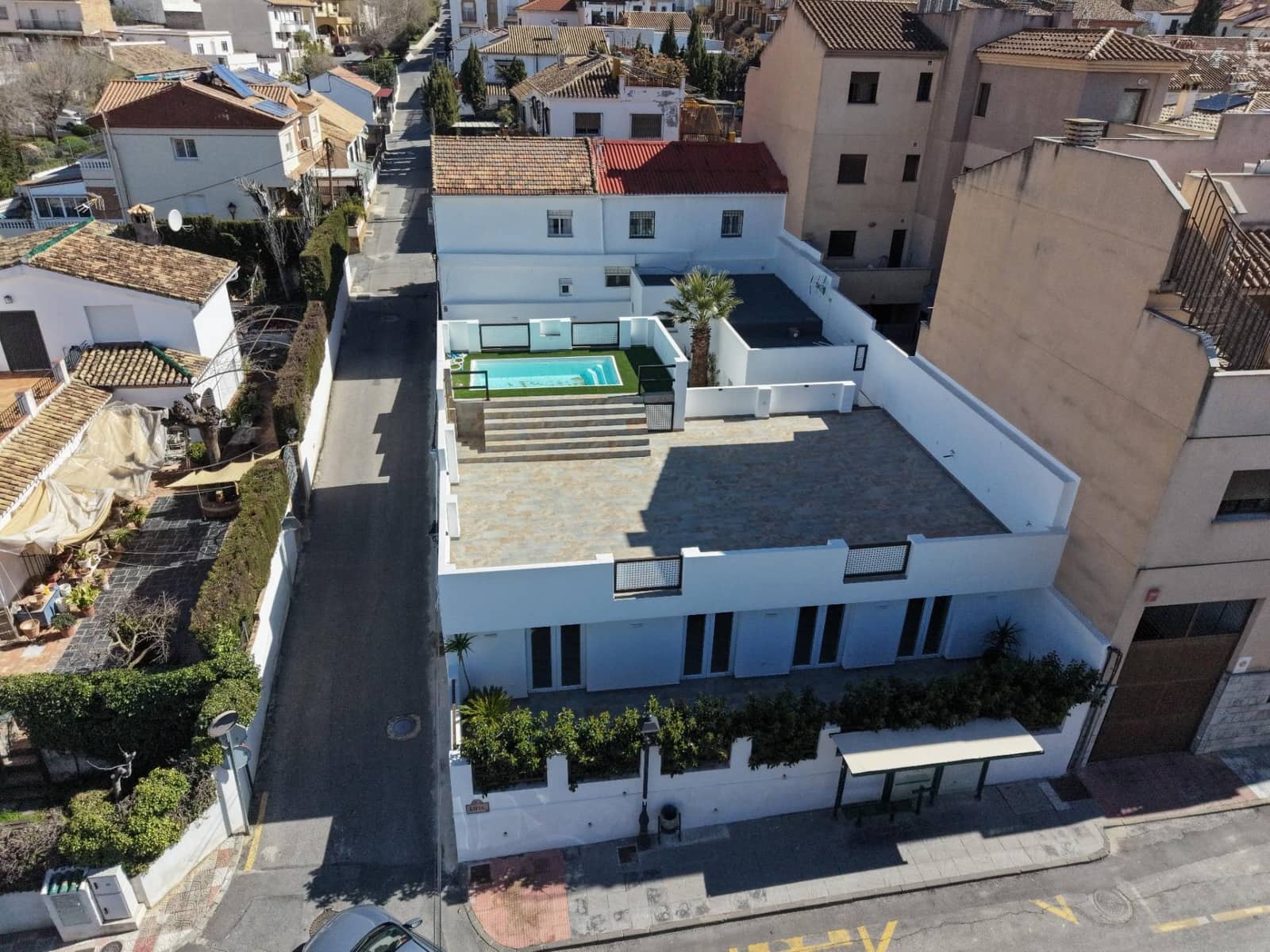 3 bedroom Villa for sale in Cajar with pool garage - € 399,000 (Ref: 9723794)