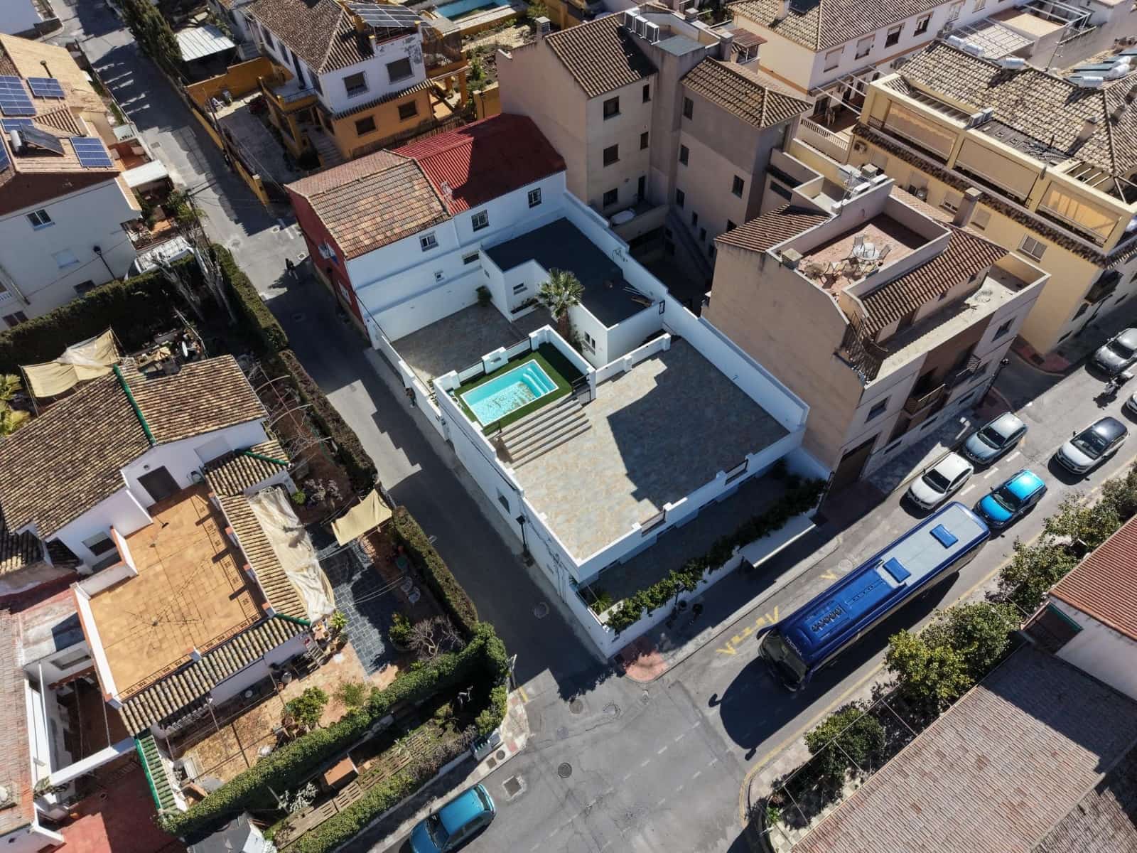 3 bedroom Villa for sale in Cajar with pool garage - € 399,000 (Ref: 9723794)