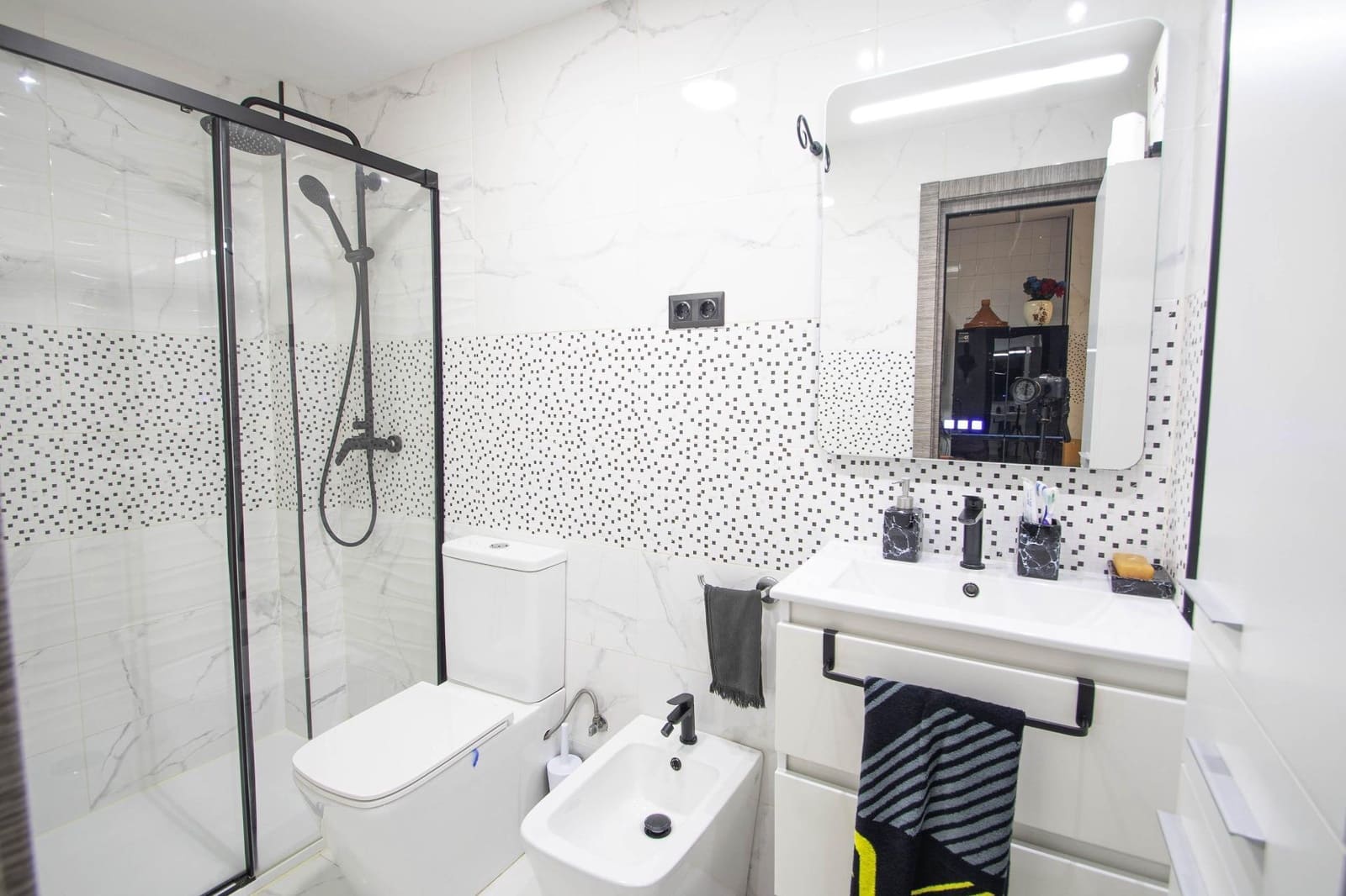 4 Zimmer Reihenhaus zu verkaufen in La Zubia - 177.999 € (Ref: 9723797)