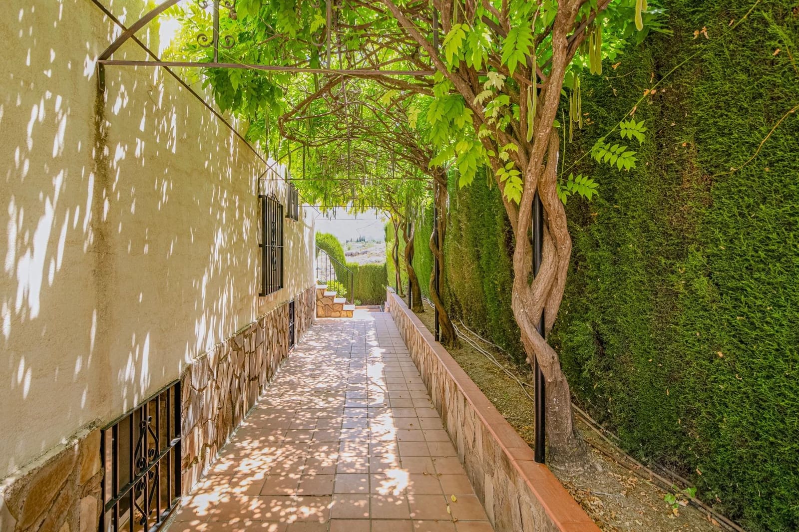 4 bedroom Villa for sale in Monachil - € 320,000 (Ref: 9723798)