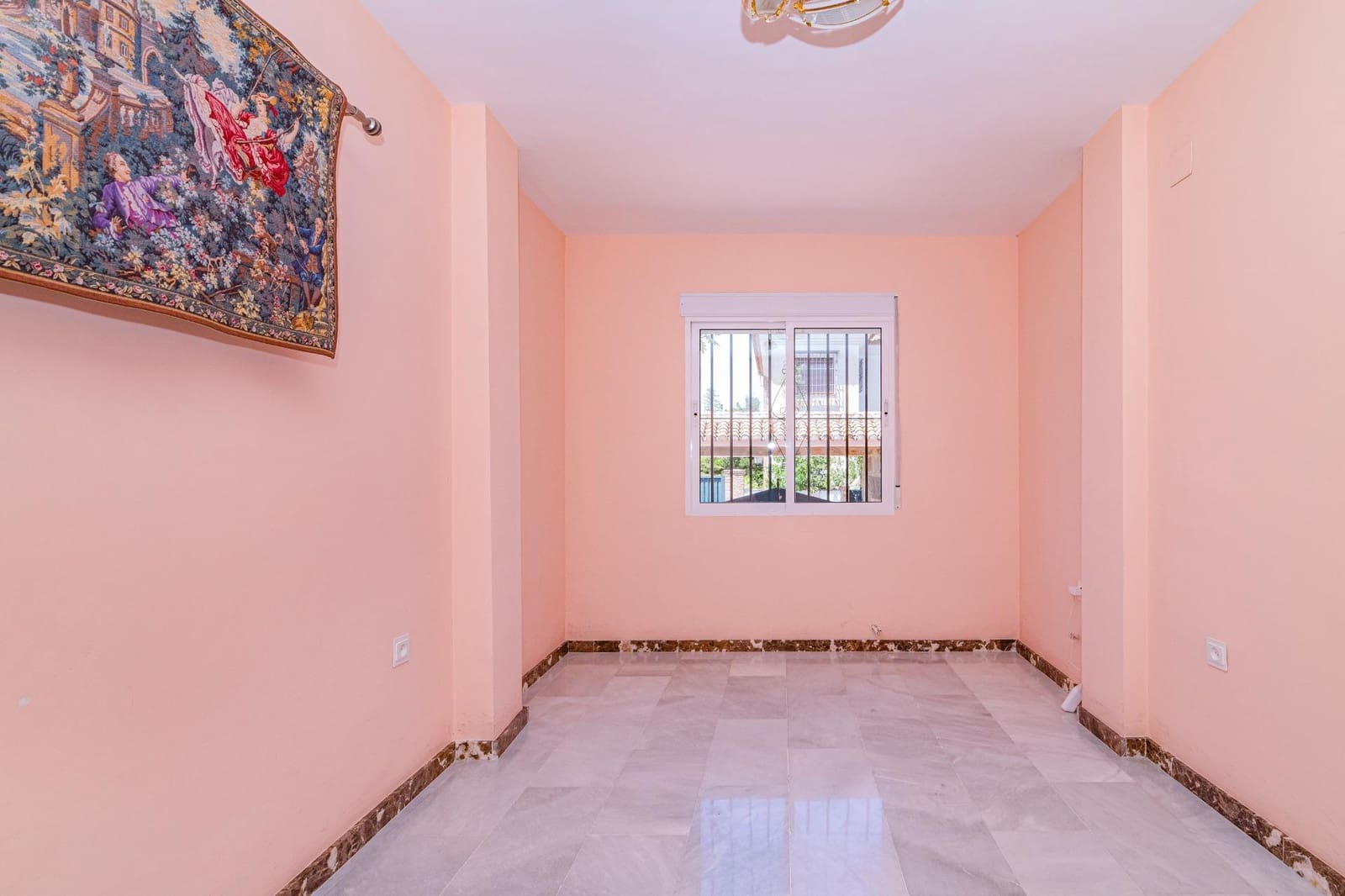 4 bedroom Villa for sale in Monachil - € 320,000 (Ref: 9723798)