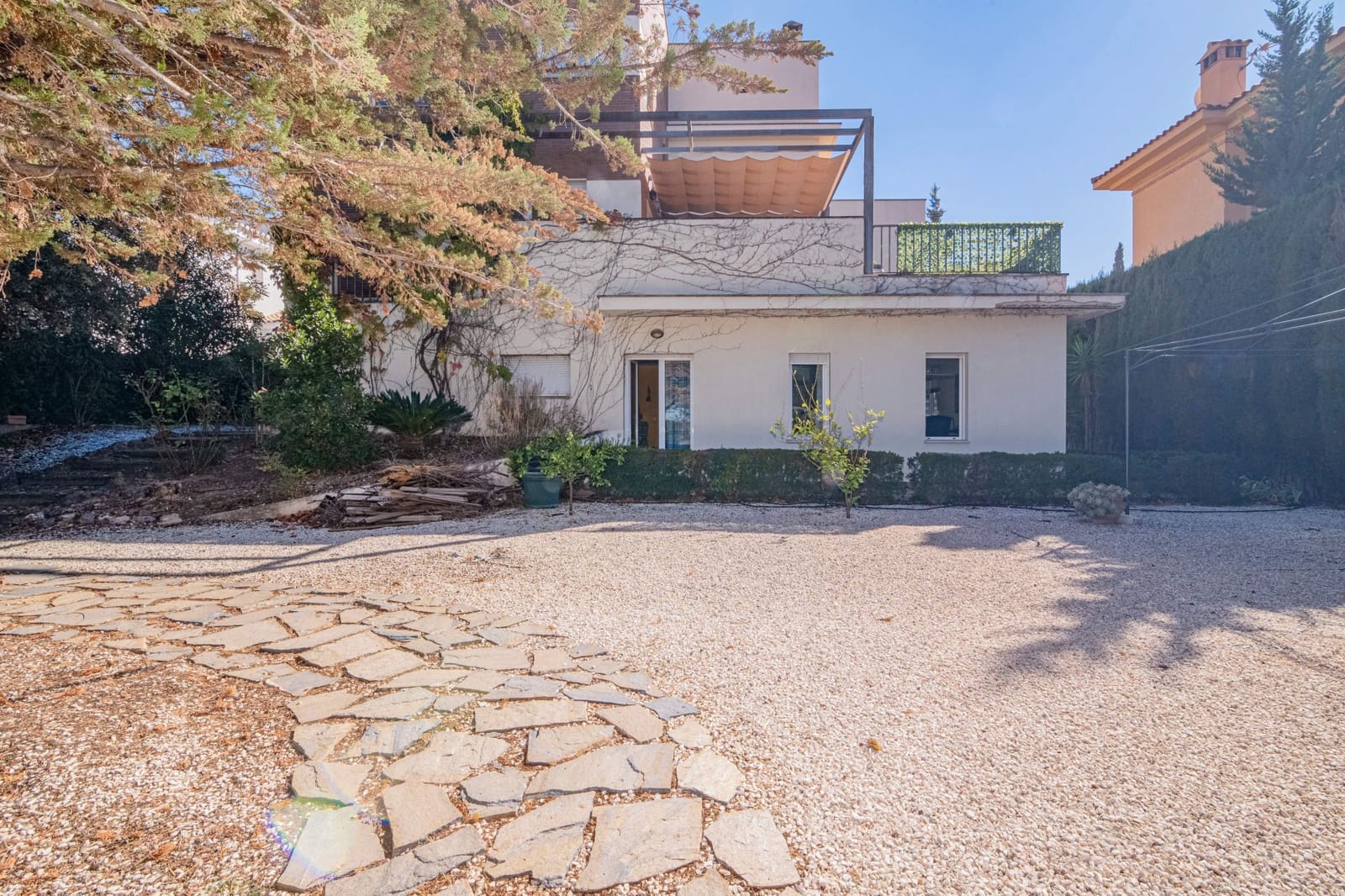 7 bedroom Villa for sale in La Zubia - € 450,000 (Ref: 9723799)