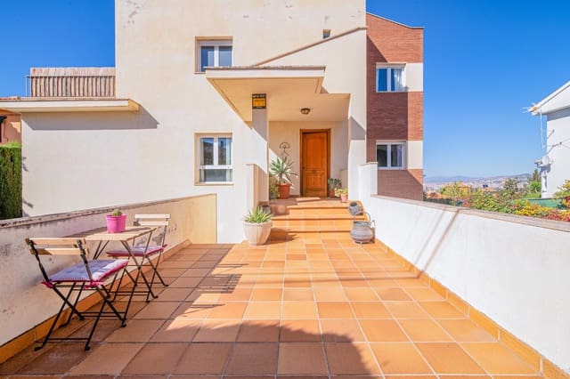 7 quarto Moradia para venda em La Zubia - 440 000 € (Ref: 9723799)