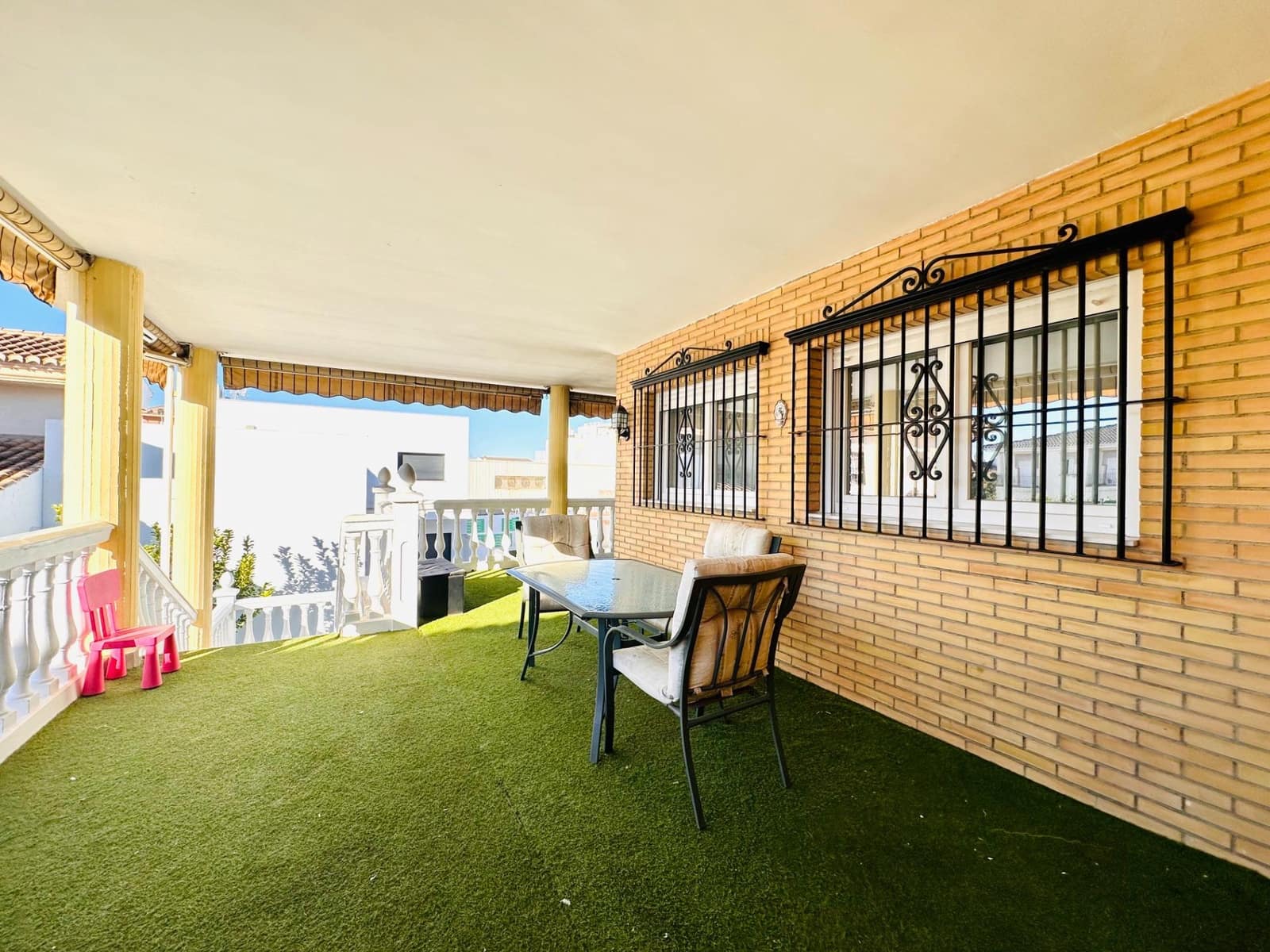 4 sypialnia Willa na sprzedaż w Santa Fe z basenem - 379 900 € (Ref: 9723800)