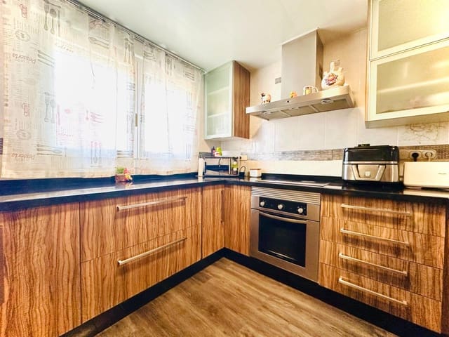 4 sypialnia Willa na sprzedaż w Santa Fe z basenem - 349 900 € (Ref: 9723800)