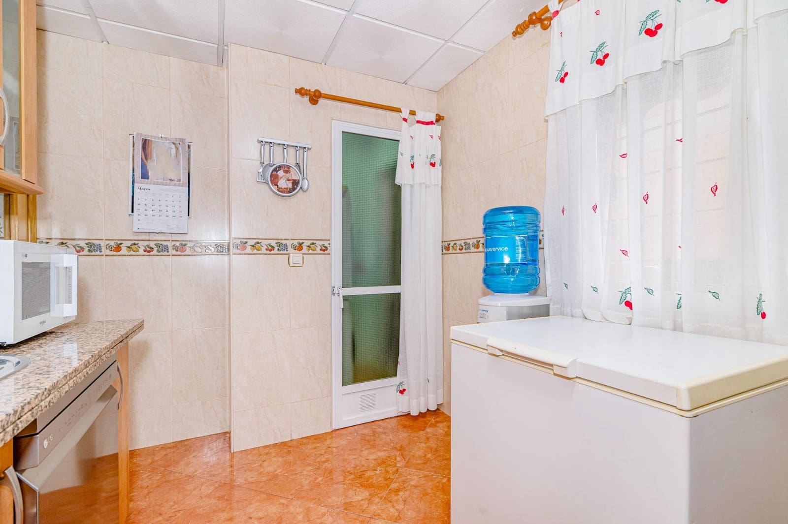 3 bedroom Terraced Villa for sale in Las Gabias with garage - € 218,000 (Ref: 9723804)