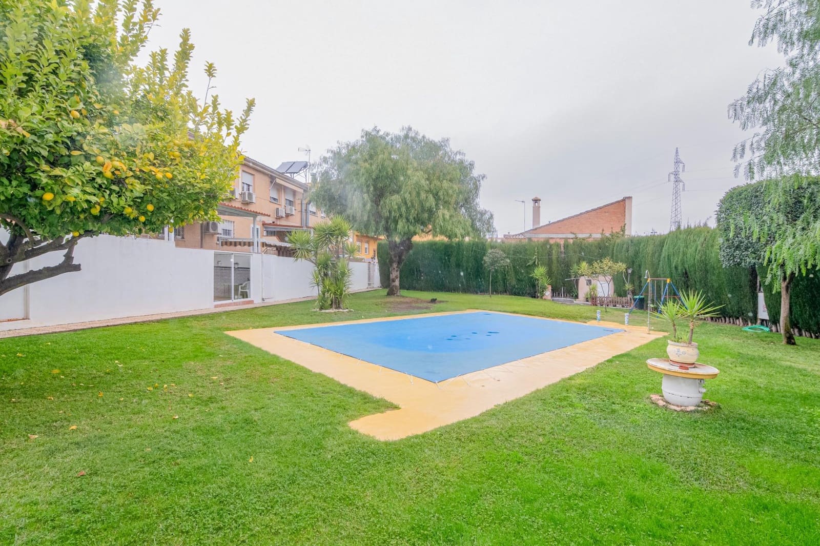 3 bedroom Terraced Villa for sale in Las Gabias with garage - € 218,000 (Ref: 9723804)