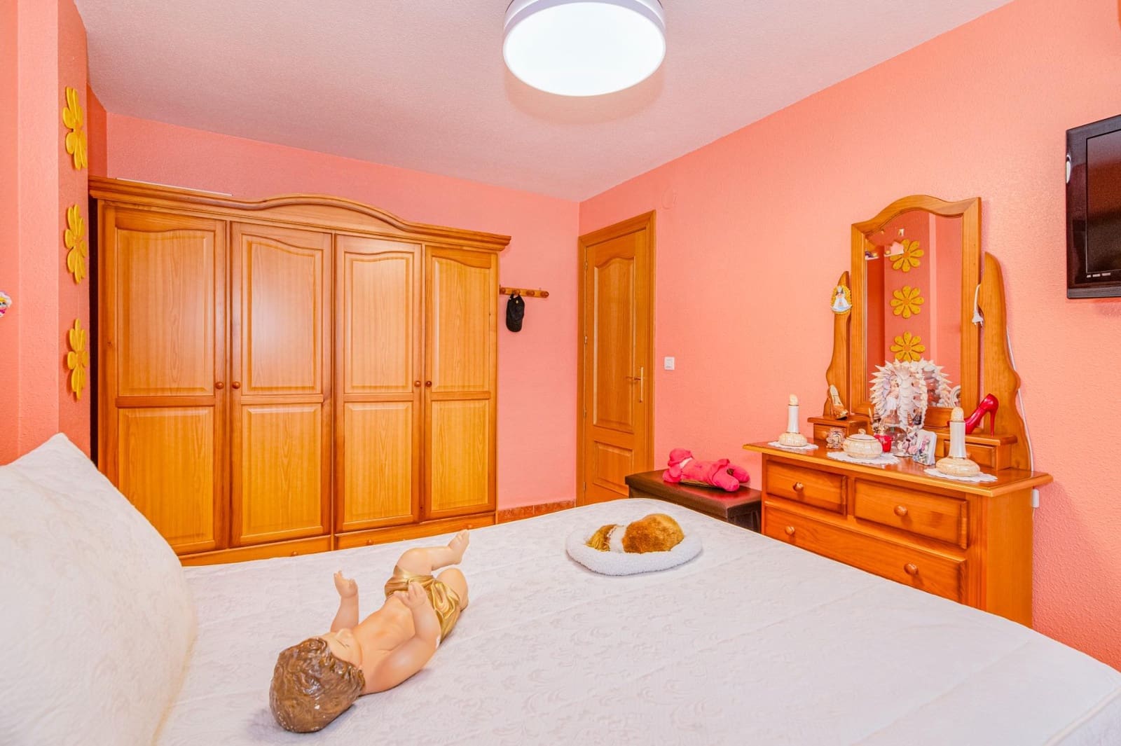 3 bedroom Terraced Villa for sale in Las Gabias with garage - € 218,000 (Ref: 9723804)