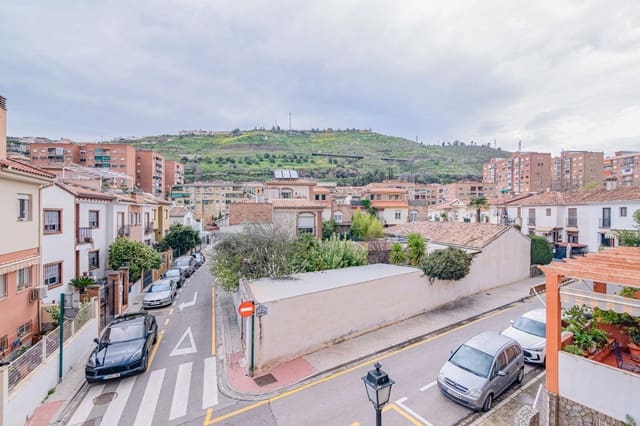 Adosado de 4 habitaciones en Bola de Oro - Serrallo, Granada ciudad en venta con garaje - 440.000 € (Ref: 9723806)