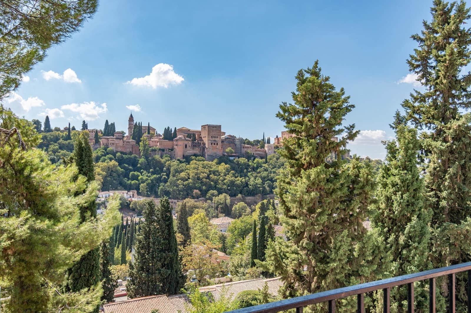 3 slaapkamer Huis te koop in Granada stad - € 440.000 (Ref: 9723807)