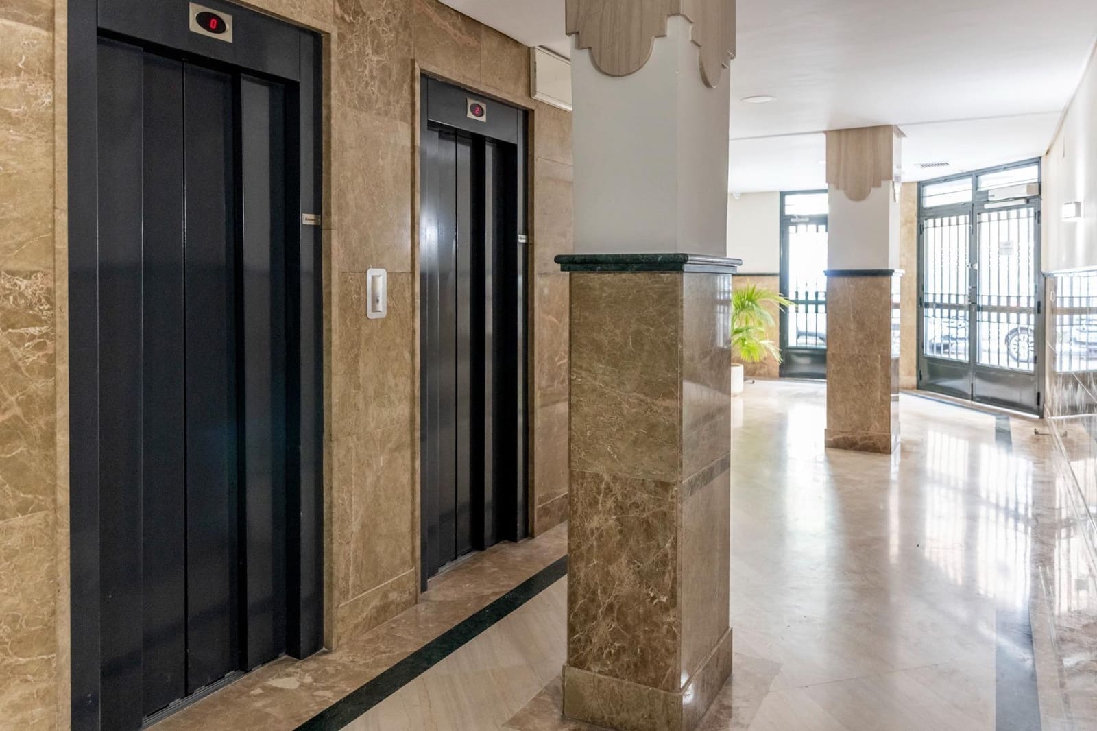 3 bedroom Flat for sale in Granada city - € 349,900 (Ref: 9723809)