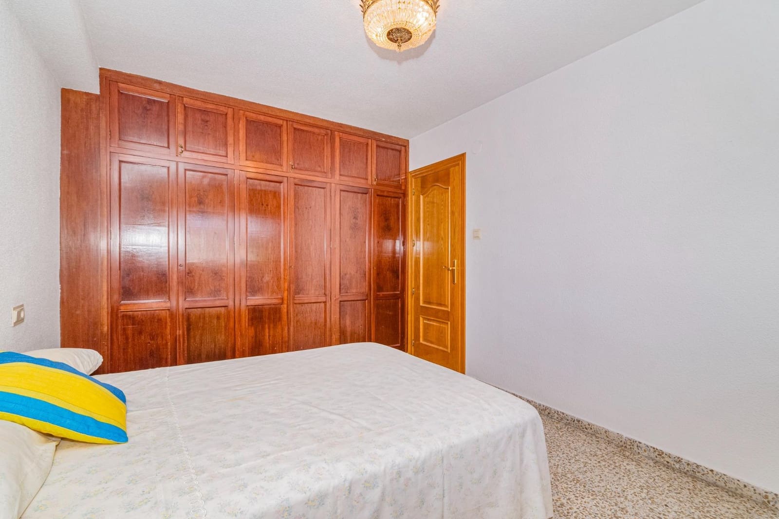 3 bedroom Flat for sale in Granada city - € 163,000 (Ref: 9726708)