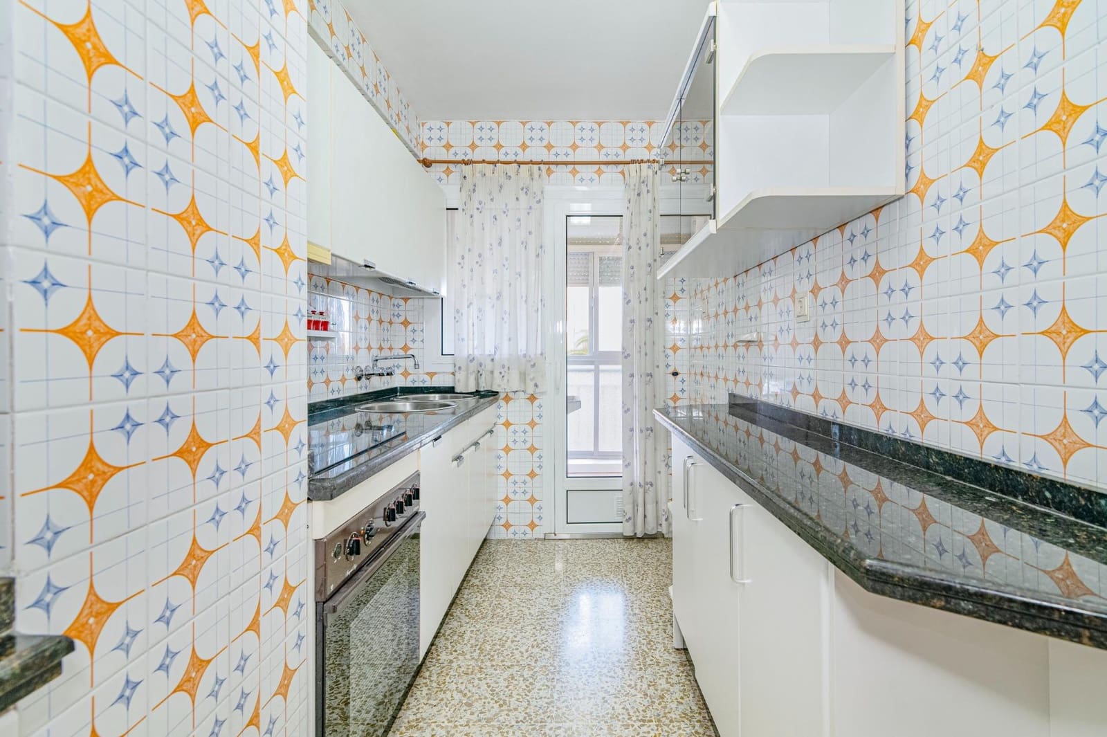 3 bedroom Flat for sale in Granada city - € 163,000 (Ref: 9726708)