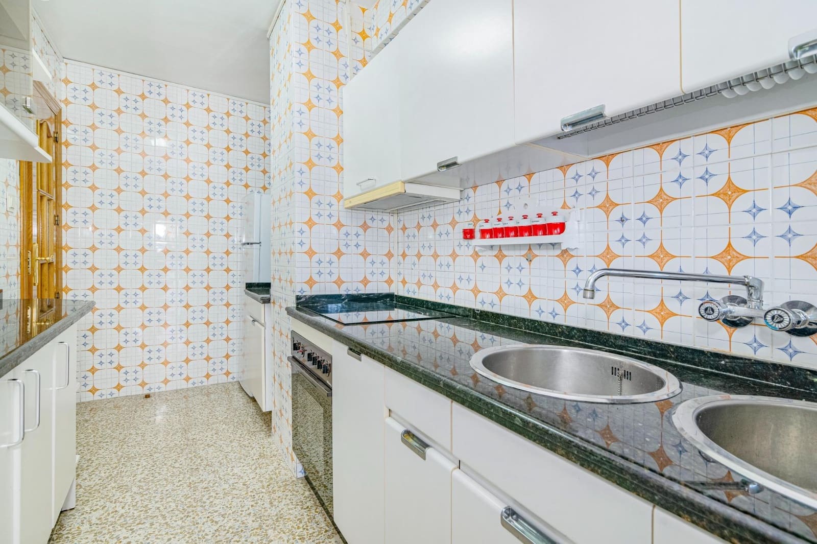 3 bedroom Flat for sale in Granada city - € 163,000 (Ref: 9726708)