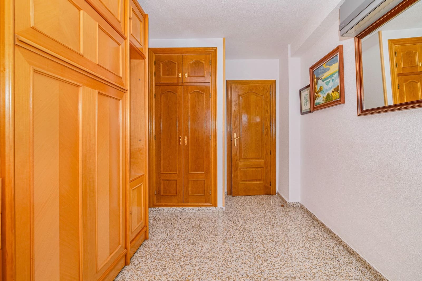 3 bedroom Flat for sale in Granada city - € 163,000 (Ref: 9726708)
