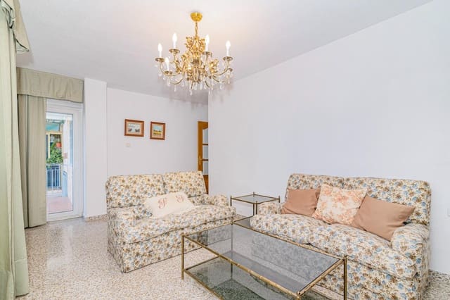 3 sovrum Lägenhet till salu i Poligono Cartuja - La Paz, Granada stad - 163 000 € (Ref: 9726708)