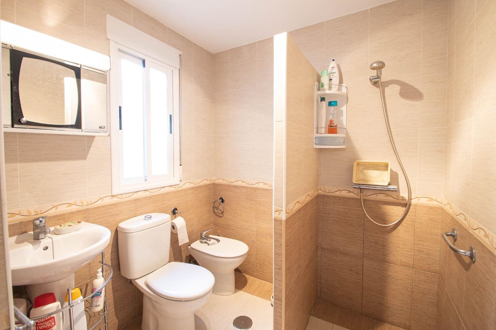 6 soveværelse Rækkehus til salg i Illora - € 89.000 (Ref: 9726709)