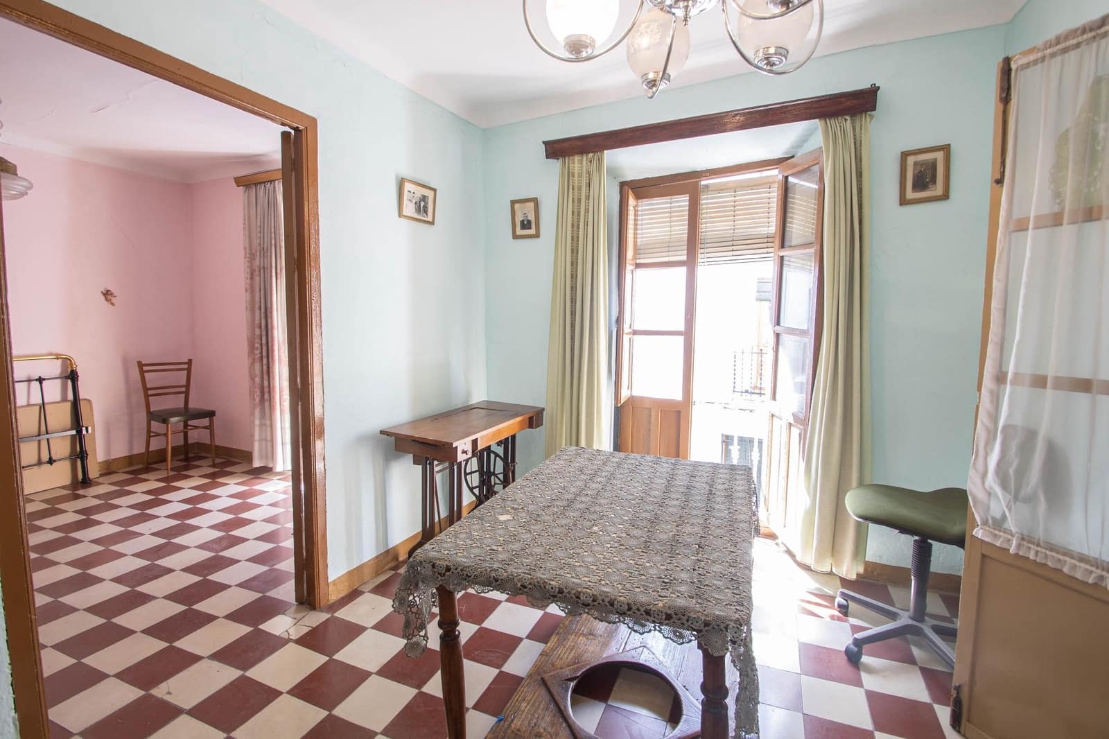 6 bedroom Terraced Villa for sale in Illora - € 89,000 (Ref: 9726709)