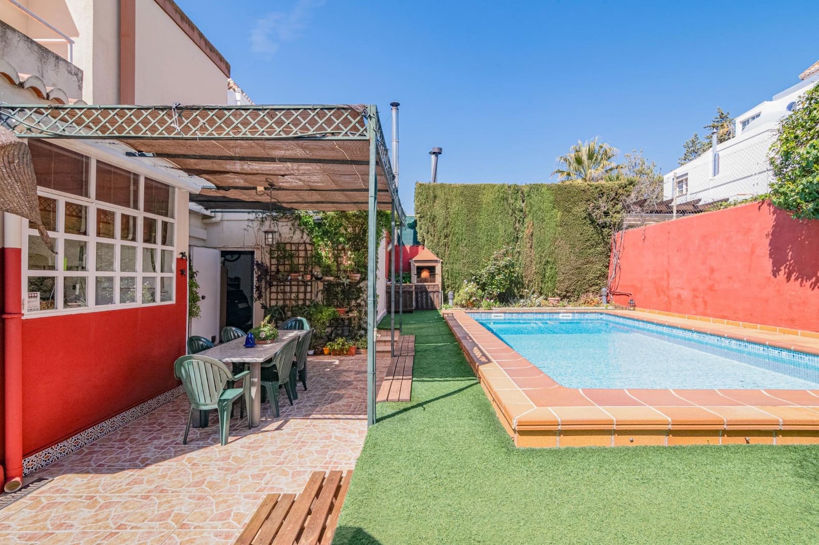 4 bedroom Villa for sale in Albolote with pool garage - € 339,000 (Ref: 9726710)