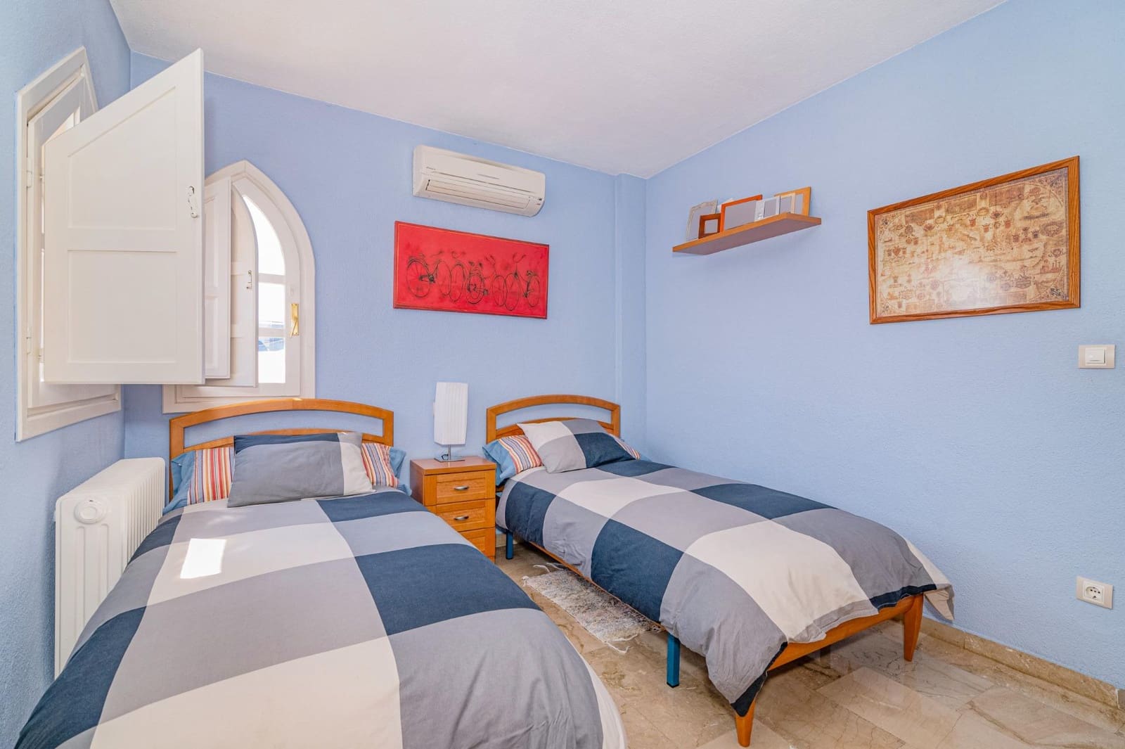 4 bedroom Villa for sale in Albolote with pool garage - € 339,000 (Ref: 9726710)