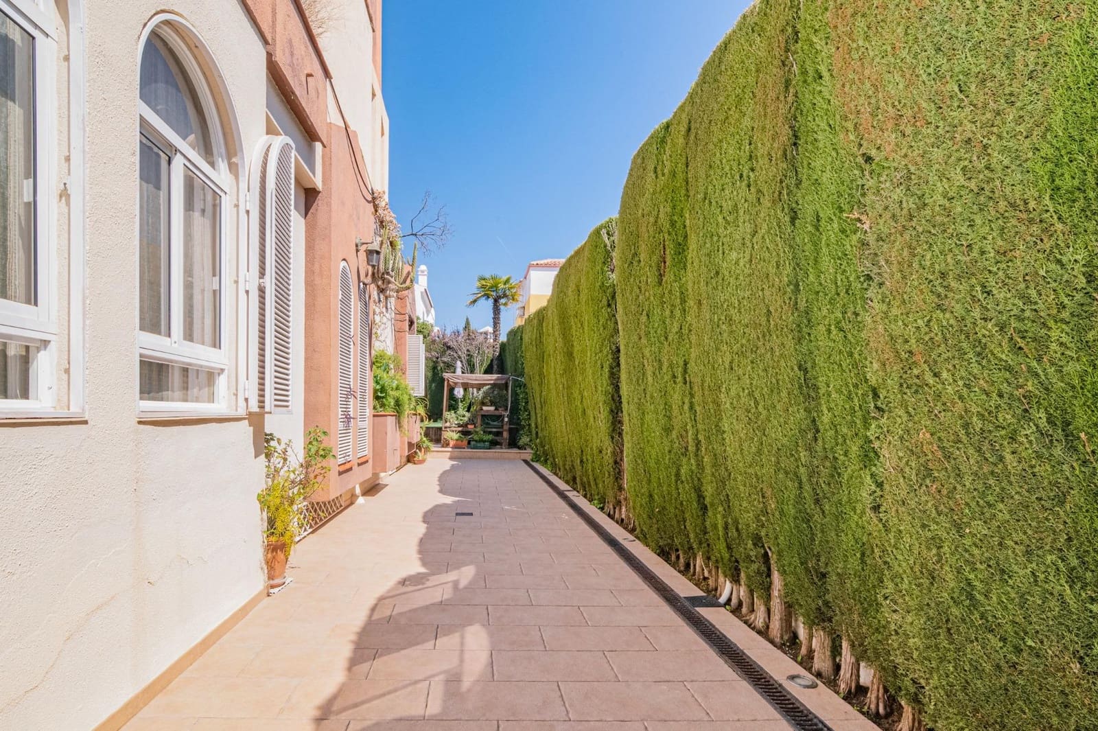 4 bedroom Villa for sale in Albolote with pool garage - € 339,000 (Ref: 9726710)