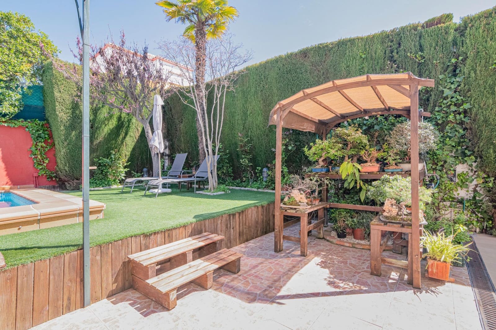 4 bedroom Villa for sale in Albolote with pool garage - € 339,000 (Ref: 9726710)