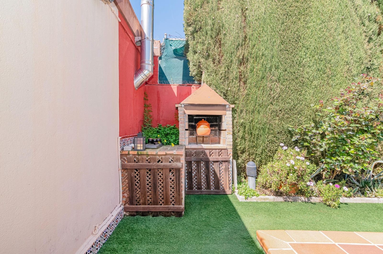 4 bedroom Villa for sale in Albolote with pool garage - € 339,000 (Ref: 9726710)