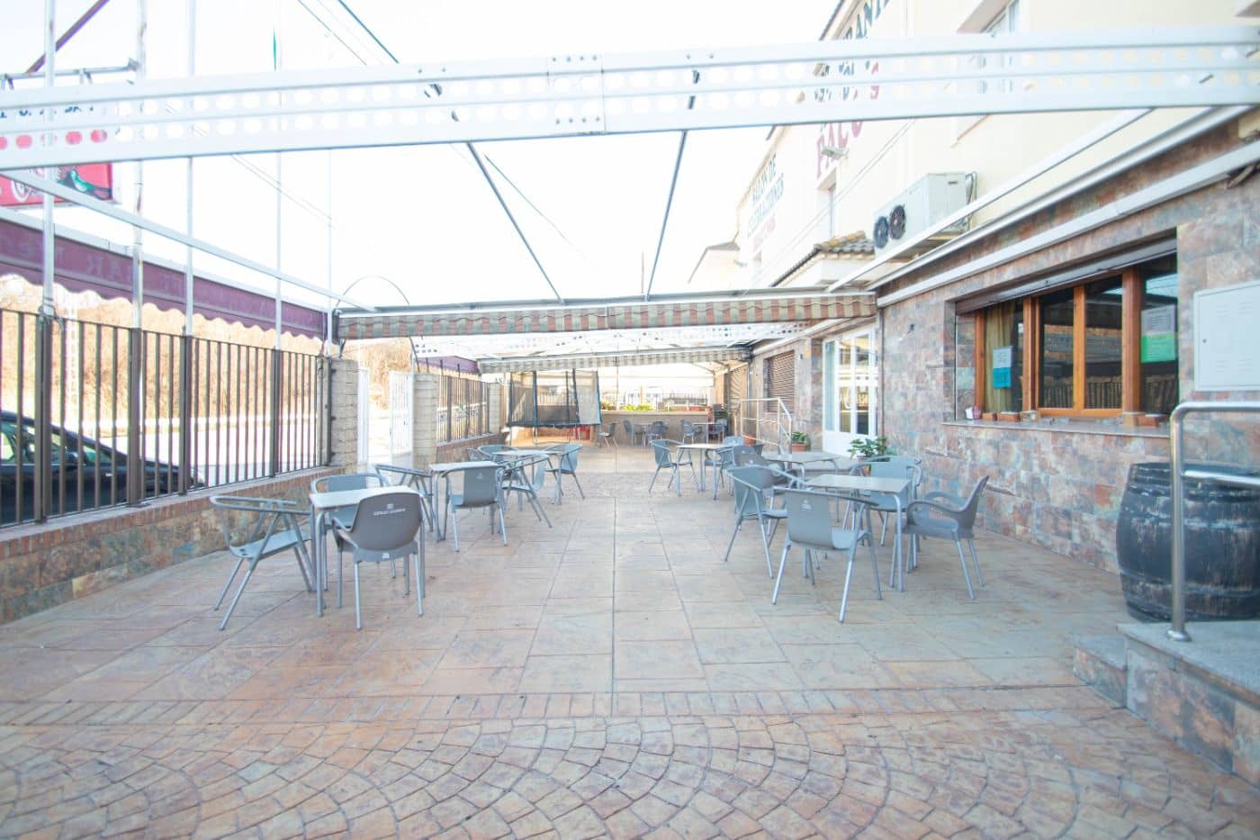 Commercial for sale in Cullar with garage - € 295,000 (Ref: 9735654)