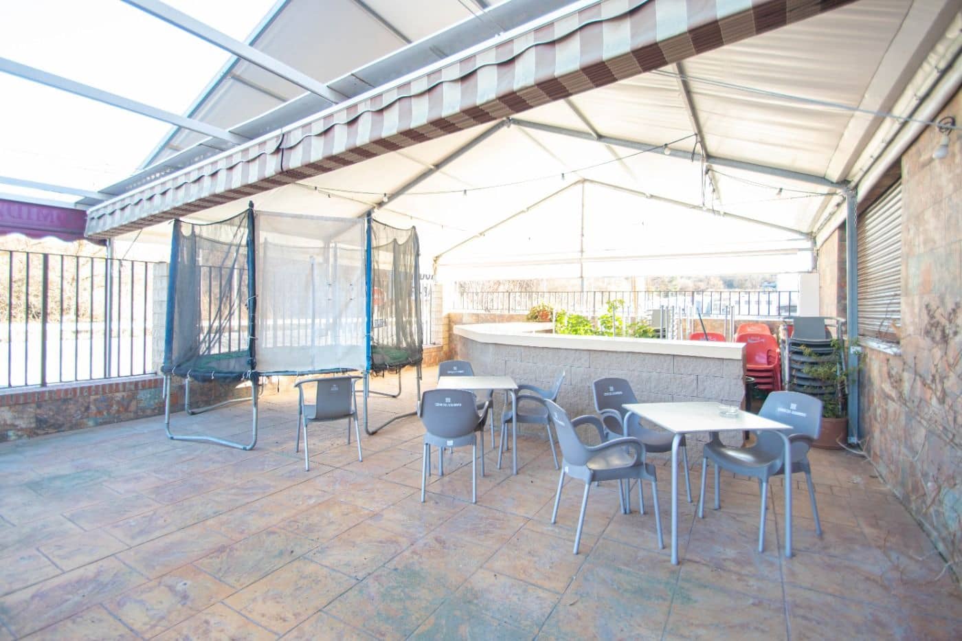 Commercial for sale in Cullar with garage - € 295,000 (Ref: 9735654)