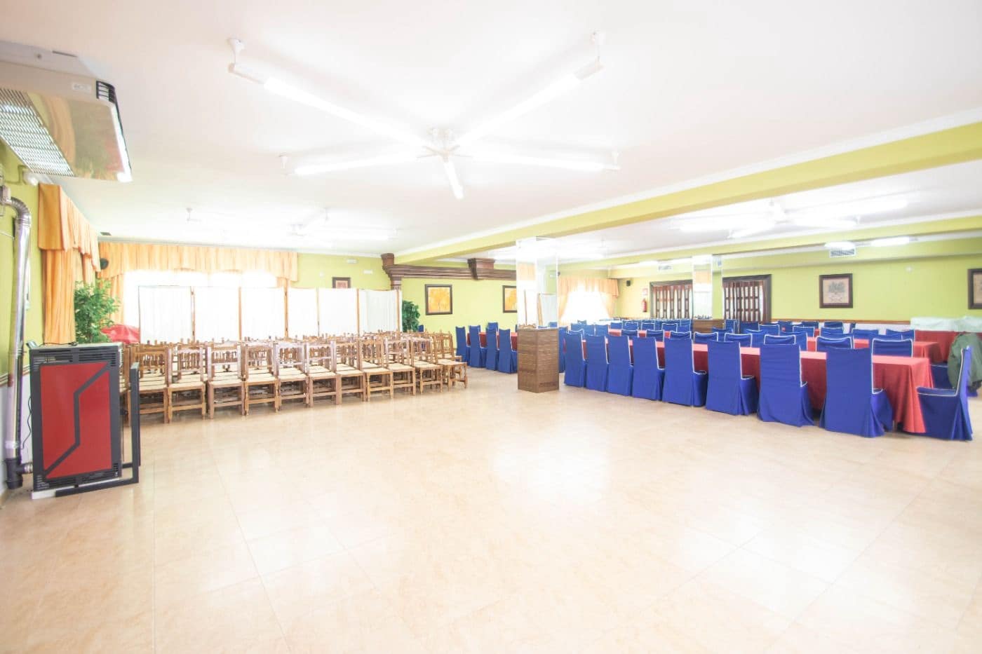 Commercial for sale in Cullar with garage - € 295,000 (Ref: 9735654)